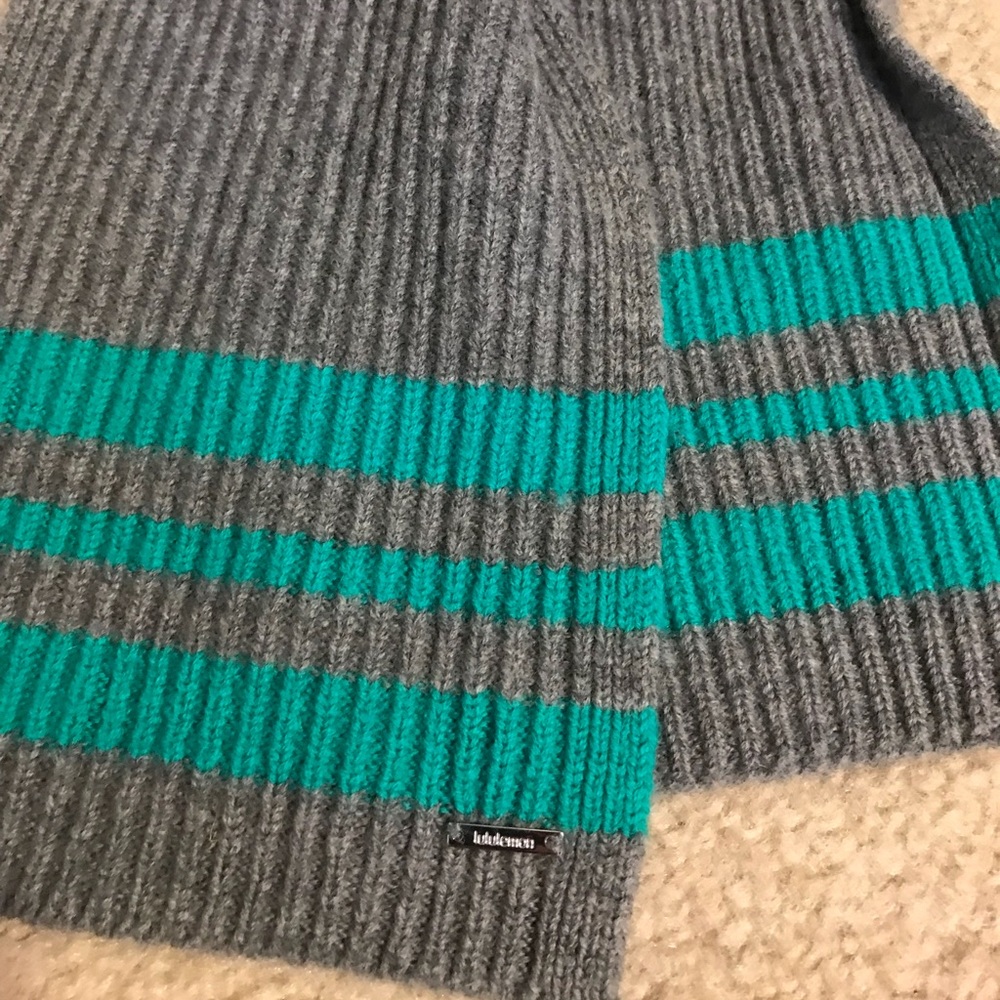 Lululemon Scarf...never worn